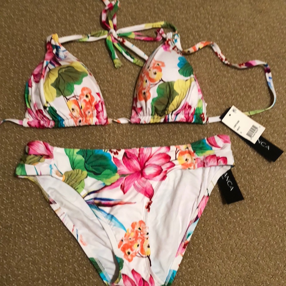 La Blanca Bora Bikini suit
